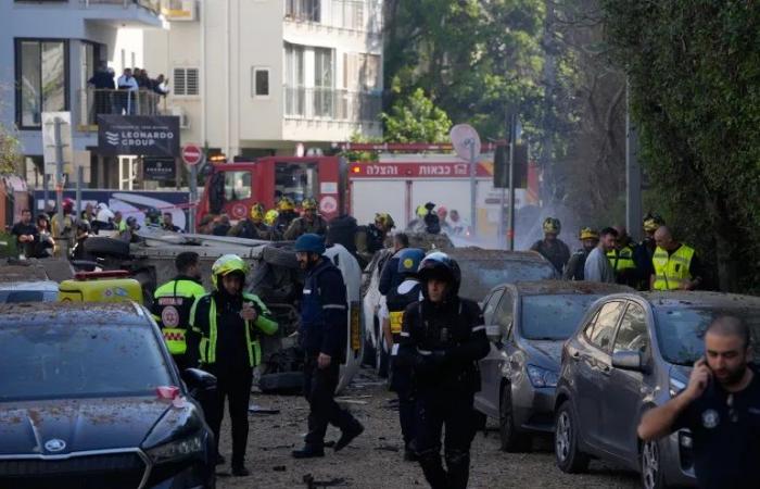 بالفيديو| إصابات ودمار كبير بتل أبيب 