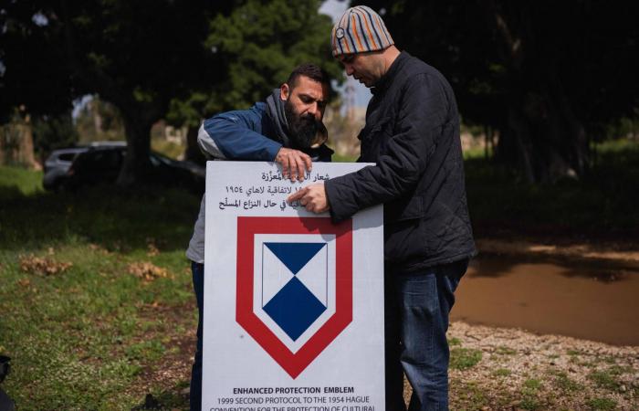 مواقع
      أثرية
      بمدينة
      صور
      اللبنانية
      تحت
      رحمة
      الغارات
      الإسرائيلية