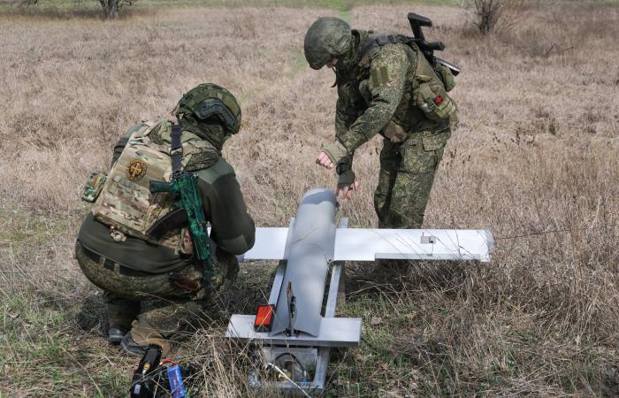 زيلينسكي
      يستعد
      لاستمرار
      الحرب
      ثلاث
      سنوات
      إضافية