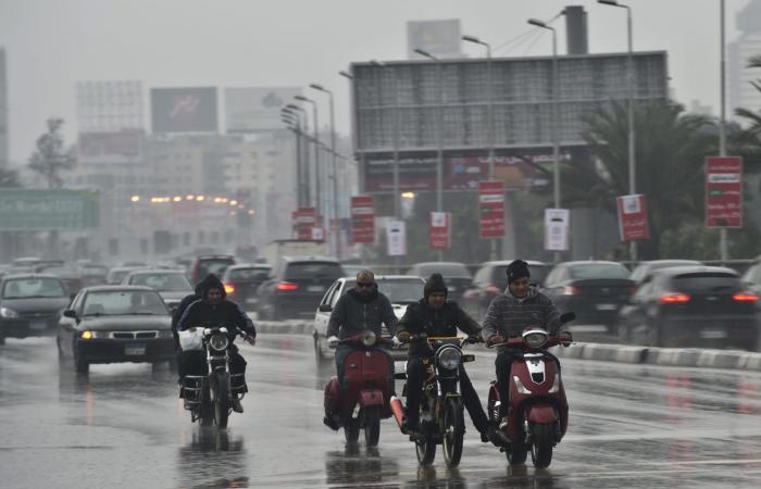 مصر: منخفض قطبي يضرب البلاد بعواصف وأمطار رعدية غزيرة