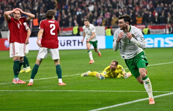 22
      منتخباً
      تتنافس
      على
      البطاقات
      الست
      المتبقية
      المؤهلة
      لكأس
      العالم