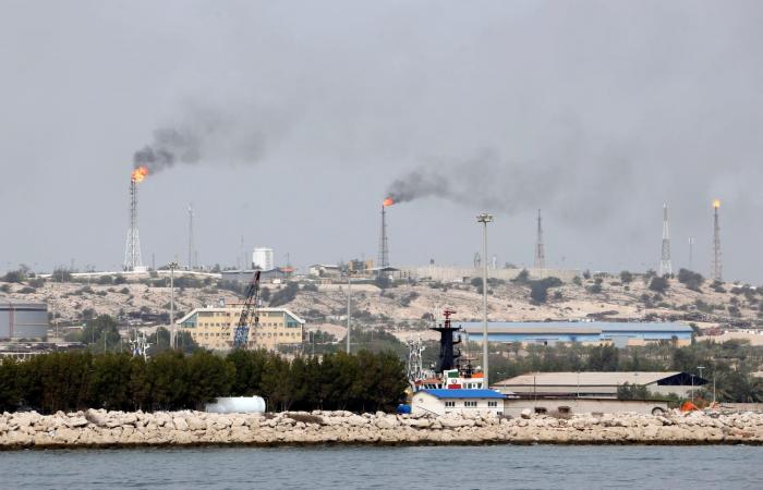 مصادر تكشف لـCNN ما رصدته الاستخبارات الأمريكية في جزيرة خرج الإيرانية "تحسباً لهجوم بري"