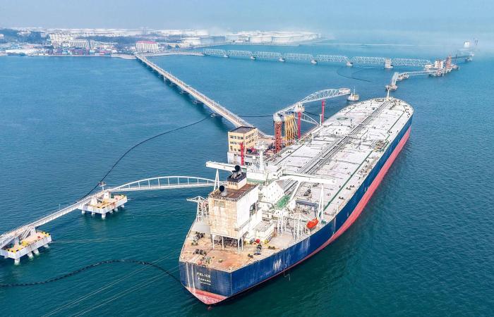 ارتداد
      حذر
      في
      الأسواق
      العالمية
      على
      وقع
      خطة
      الـ15
      نقطة
      الأميركية