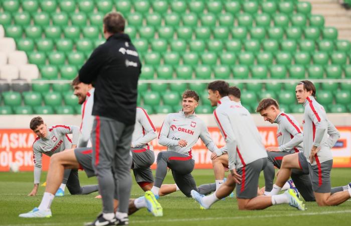 حكم
      بالسجن
      بحق
      مشجع
      وصف
      كرة
      القدم
      النسائية
      بـ«الشيطانية»