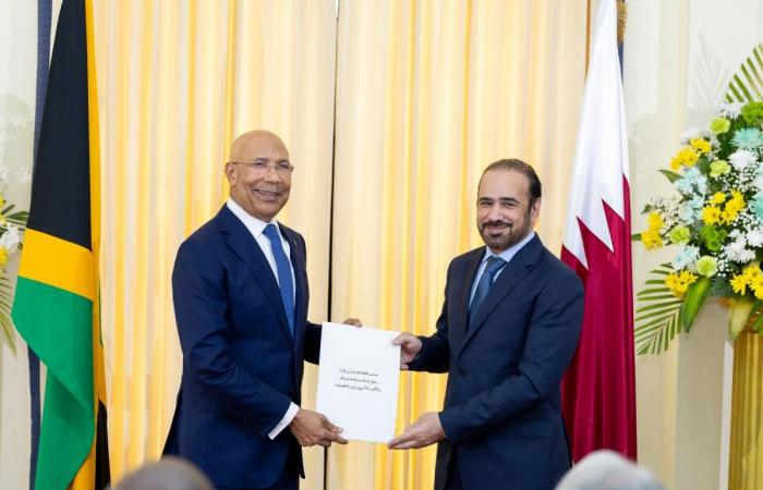 الحاكم العام لجامايكا يتسلم أوراق اعتماد سفير قطر