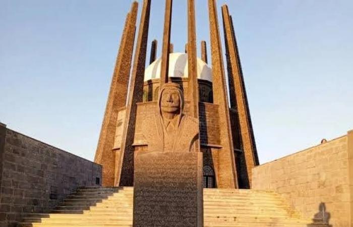 خطف
      وضرب
      وتفتيش
      جوالات
      أثناء
      إحياء
      ذكرى
      سلطان
      الأطرش
      في
      بلدة
      سورية