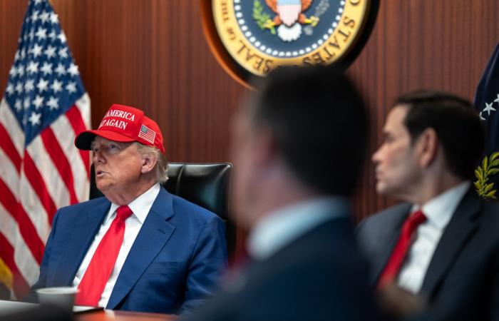 "ترامب يدرس عدة سيناريوهات بشأن حرب إيران لا يُعد أي منها مثاليًا".. مصادر تكشف لـCNN التفاصيل