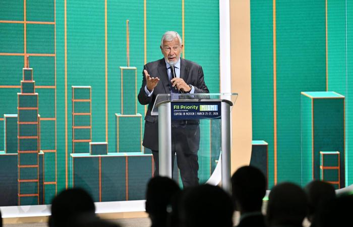 الجدعان
      في
      قمة
      ميامي:
      الاقتصاد
      السعودي
      مرن
      وقادر
      على
      إدارة
      الأزمات