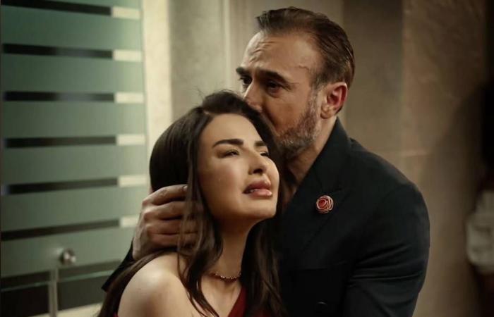 باسم
      مغنية:
      الحرب
      سرقت
      فرح
      نجاحي
      في
      «بالحرام»