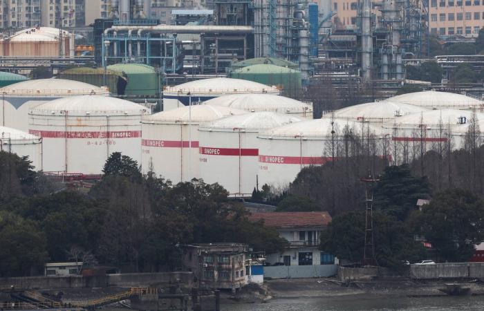 الحرب
      الإيرانية
      تعطل
      سوق
      الغاز
      الطبيعي
      المسال
      العالمي
      وتضعف
      الطلب
      الآسيوي