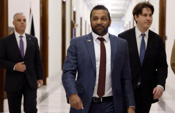 قراصنة مرتبطون بإيران يخترقون البريد الشخصي لمدير الـFBI.. إليكم ما نعلمه