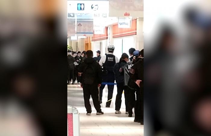 مقتل امرأة طعنًا على يد شاب داخل مجمع تجاري بطوكيو.. إليكم ما حدث