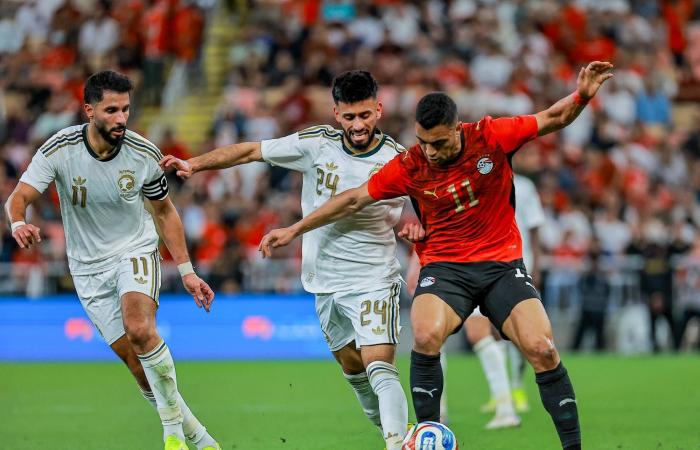 صقور
      الأخضر
      «بلا
      مخالب»
      والرباعية
      درس
      قاسٍ
      قبل
      المونديال