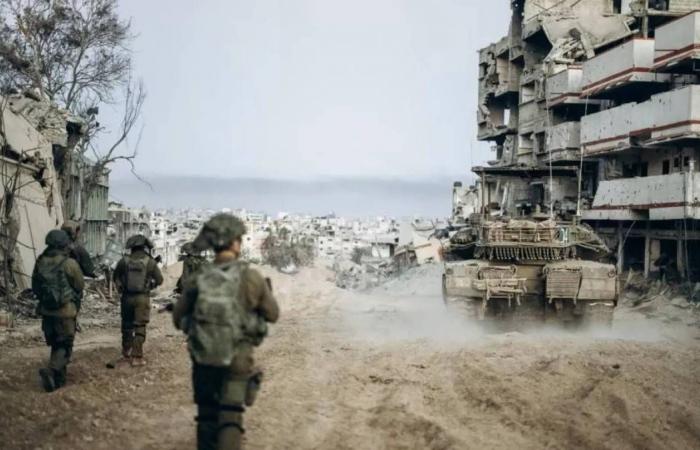 توقف
      سفينتين
      صينيتين
      عن
      محاولة
      الخروج
      من
      مضيق
      هرمز