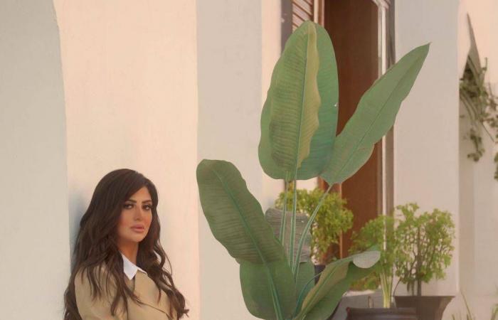 شذى
      لـ«الشرق
      الأوسط»:
      عصر
      الألبومات
      الغنائية
      انتهى