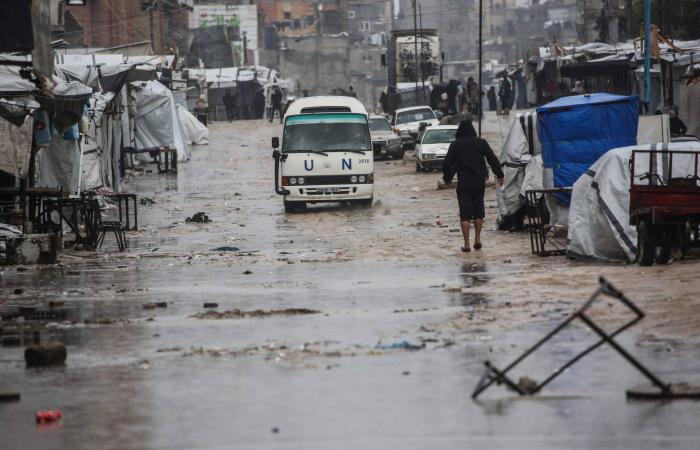 خطة
      «مجلس
      السلام»
      تنص
      على
      نزع
      سلاح
      «حماس»
      وتدمير
      أنفاق
      غزة
      خلال
      8
      أشهر