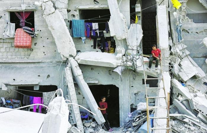 غزة.. المساعدات تدخل بـ "القطارة"