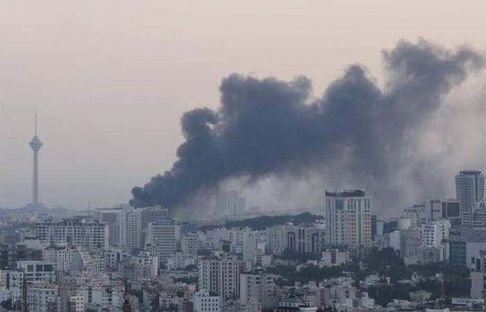 إسرائيل
      تشن
      موجة
      غارات جديدة على
      إيران