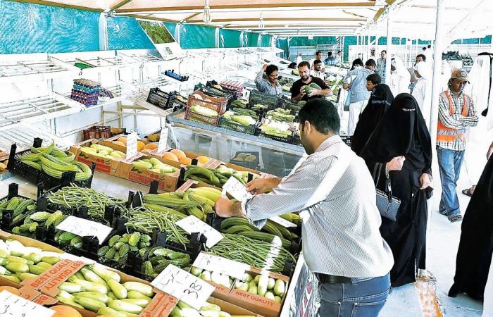 عودة قوية لساحات المنتج المحلي وإقبال من المتسوقين