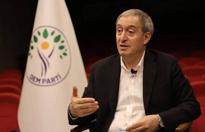 تركيا
      تتحرك
      لإنهاء
      عزلة
      أوجلان
      في
      إيمرالي