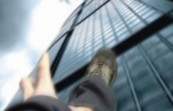 مصر.. مؤثرة على تيك توك تذهب ضحية المشاهدات بعد سقوطها من الطابق الـ12 