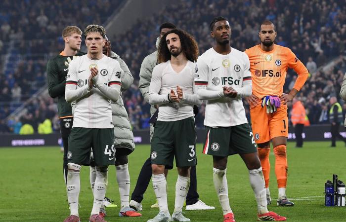 «كاف»
      يجري
      تعديلات
      على
      لوائحه
      بعد
      فوضى
      نهائي
      كأس
      الأمم
      الأفريقية