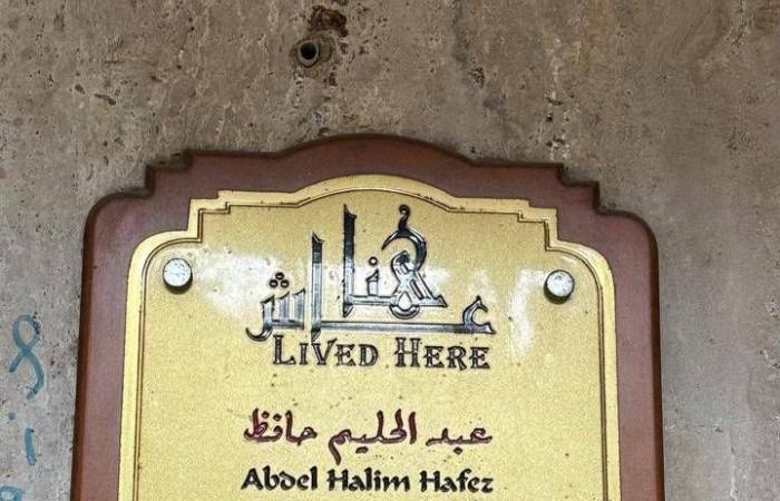 «كامبريدج»
      تُقدِّم
      دورة
      في
      علم
      النبات
      ألهمت
      داروين