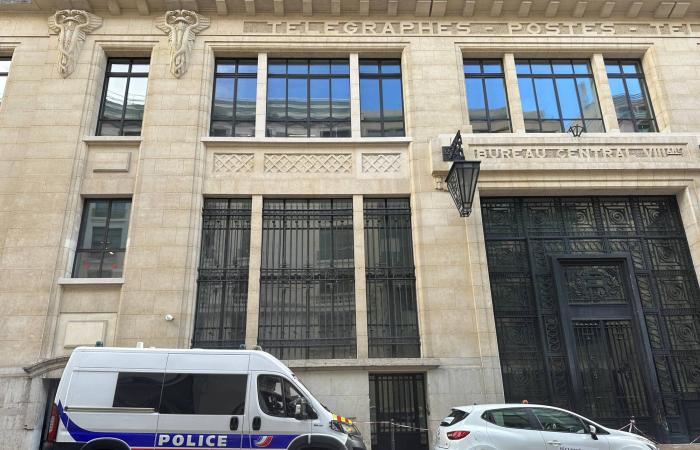 مقتل
      شخص
      في
      هجوم
      بمسيرة
      أوكرانية
      في
      تاجانروج
      بجنوب
      روسيا 