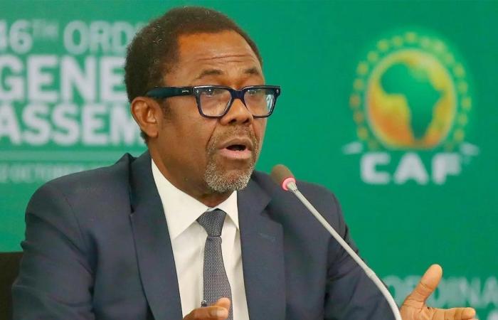 الأمين العام للاتحاد الإفريقي لكرة القدم كاف يستقيل من منصبه