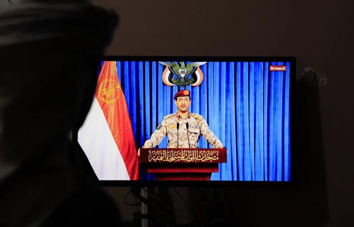 الحكومة
      اليمنية
      تدين
      التصعيد
      الإيراني
      عبر
      الذراع
      الحوثية