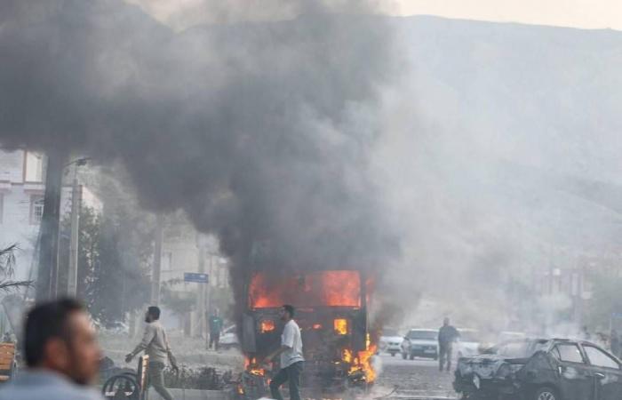 سكان
      طهران
      بعد
      شهر
      من
      الحرب:
      «نفتقد
      عاداتنا
      البسيطة»