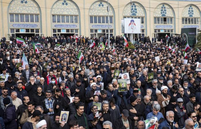 منظمة
      حقوقية:
      تجنيد
      «الحرس
      الثوري»
      أطفالاً
      يرقى
      إلى
      جريمة
      حرب