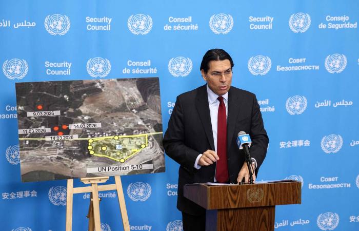 تحذيرات
      أممية
      من
      «خطورة»
      الوضع
      لبنانياً
      ومطالب
      بنزع
      سلاح
      «حزب
      الله»