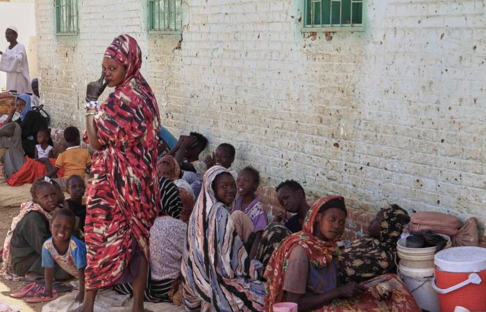 حكومة
      «الدعم
      السريع»
      تعلن
      «امتحانات
      الثانوية»
      في
      مناطقها