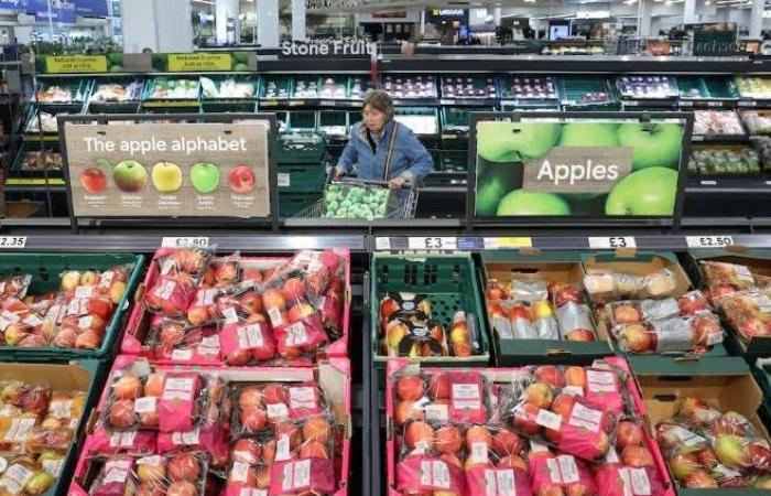 اقتصاد
      بريطانيا
      ينهي
      2025
      بنمو
      هامشي...
      وآفاق
      2026
      رهينة
      «حرب
      إيران»