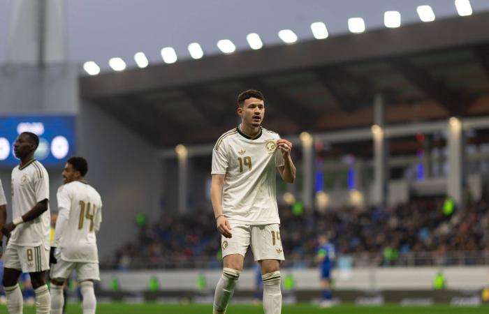 «وديات
      المونديال»:
      الأخضر
      يخسر
      أمام
      صربيا