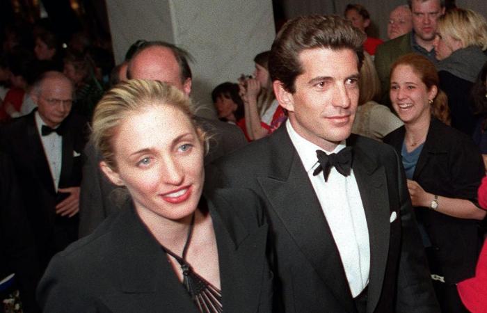 بعد 27 عامًا على رحيلها.. أسلوب موضة كارولين بيسيت كينيدي يعود للواجهة