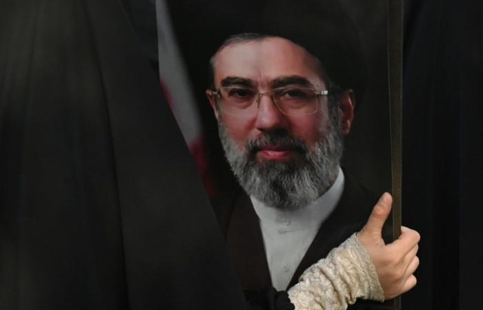 مبعوث روسي يرد على ما أثير حول نقل مجتبى خامنئي إلى موسكو