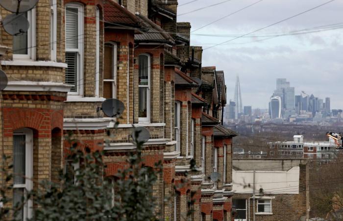 موازنة
      تكميلية
      بـ17.3
      مليار
      دولار
      في
      كوريا
      الجنوبية
      لمواجهة
      قفزة
      أسعار
      النفط