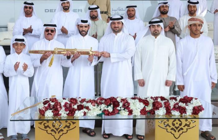 الهجن القطرية تحصد سيف وخنجر الحيل في مهرجان "ختامي المرموم" بدبي