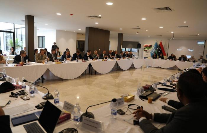 «الرئاسي
      الليبي»
      يعزز
      مساعيه
      لاستقطاب
      ميليشيات
      غرب
      البلاد