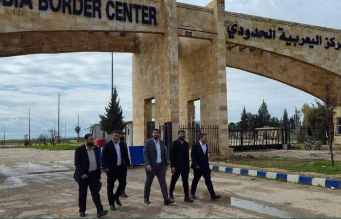 «موانئ»
      السعودية
      تطلق
      خدمتَي
      شحن
      جديدتين
      عبر
      ميناء
      جدة