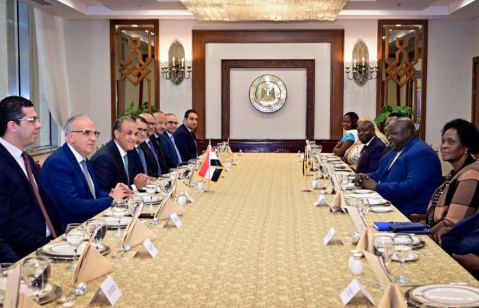 بوتين:
      روسيا
      ستساعد
      مصر
      في
      إمدادات
      الحبوب