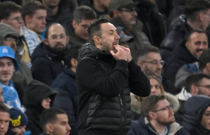 فشل
      إيطاليا
      «المونديالي»
      يُعيد
      خطة
      باجيو
      إلى
      الواجهة