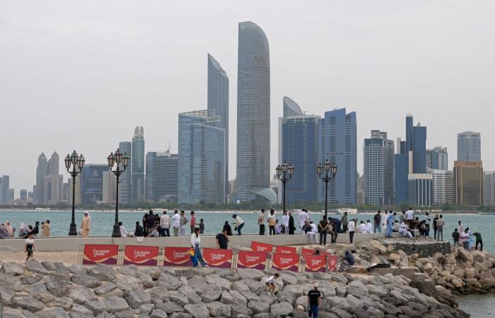 أبوظبي: أضرار طفيفة في اعتراض صاروخ إيراني قرب منطقة خليفة الاقتصادية