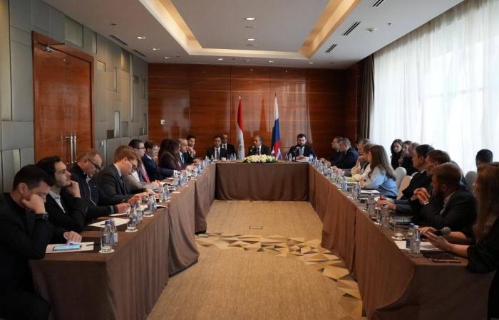 الرئيس
      الموريتاني
      يحسم
      الجدل:
      لا
      أرغب
      في
      ولاية
      ثالثة