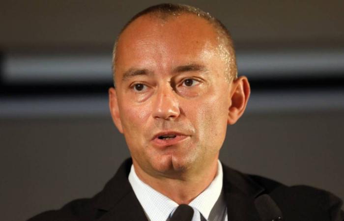 «إطار
      ملادينوف»...
      رهان
      الضمانات
      بين
      نزع
      سلاح
      «حماس»
      وانسحاب
      إسرائيل