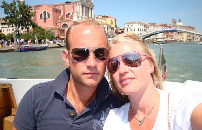 بين الصدفة والقدر.. قصة حب انتصرت على الفراق ومرور الزمن