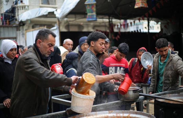 إسرائيل
      تنشئ
      المزيد
      من
      المواقع
      العسكرية
      في
      منطقة
      الخط
      الأصفر