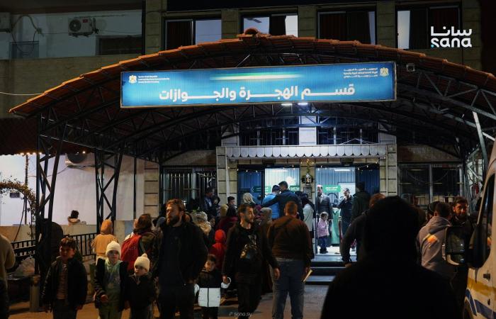 زيلينسكي
      في
      سوريا
      للاجتماع
      مع
      الشرع